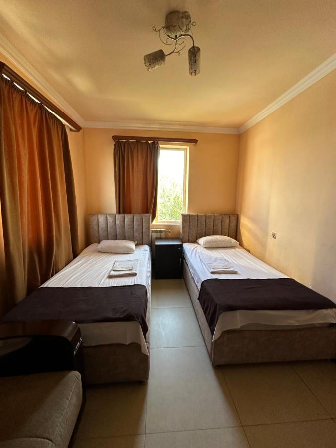 Rp Hotel- Hostel เยเรวาน ภายนอก รูปภาพ