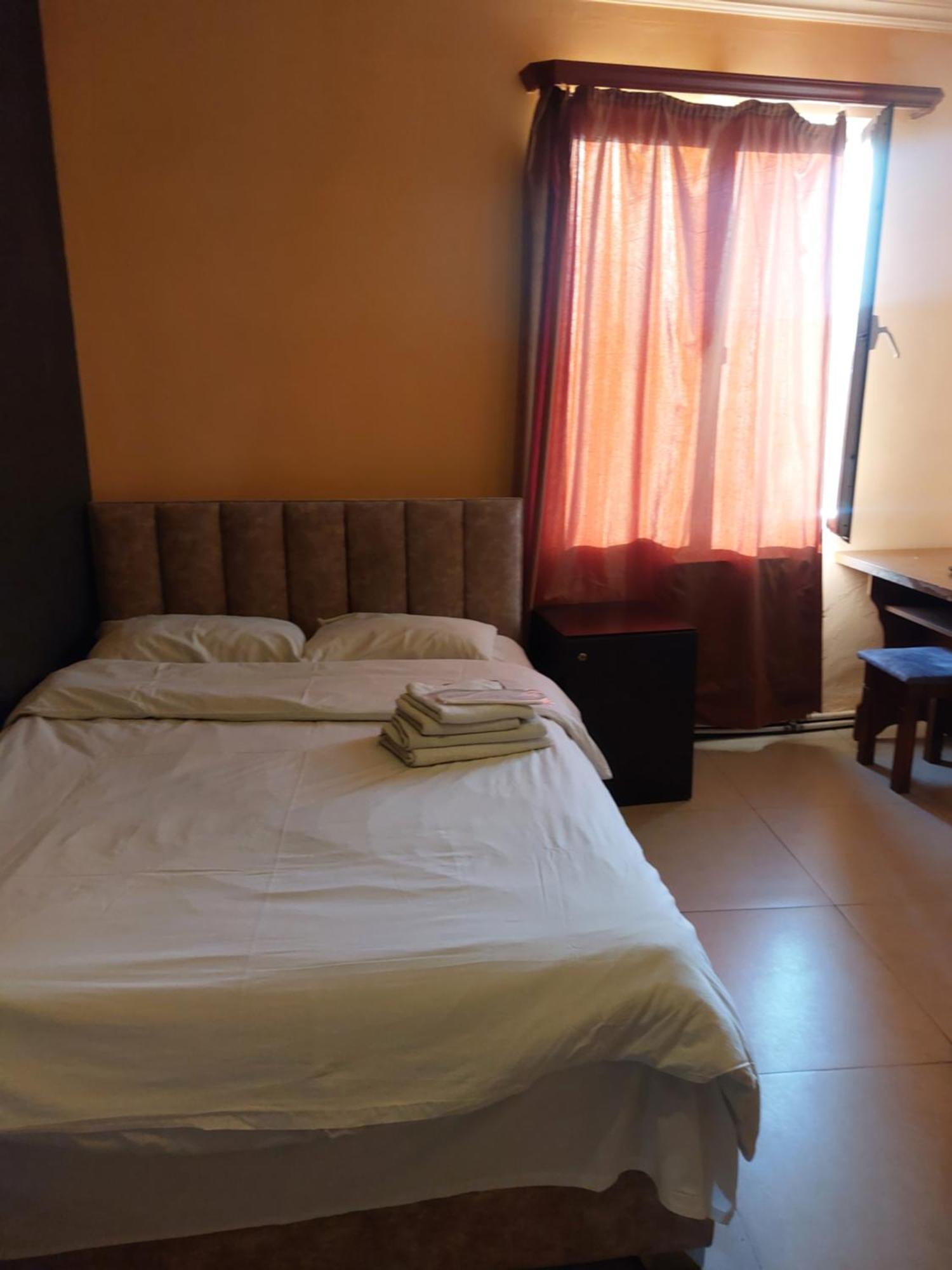 Rp Hotel- Hostel เยเรวาน ภายนอก รูปภาพ