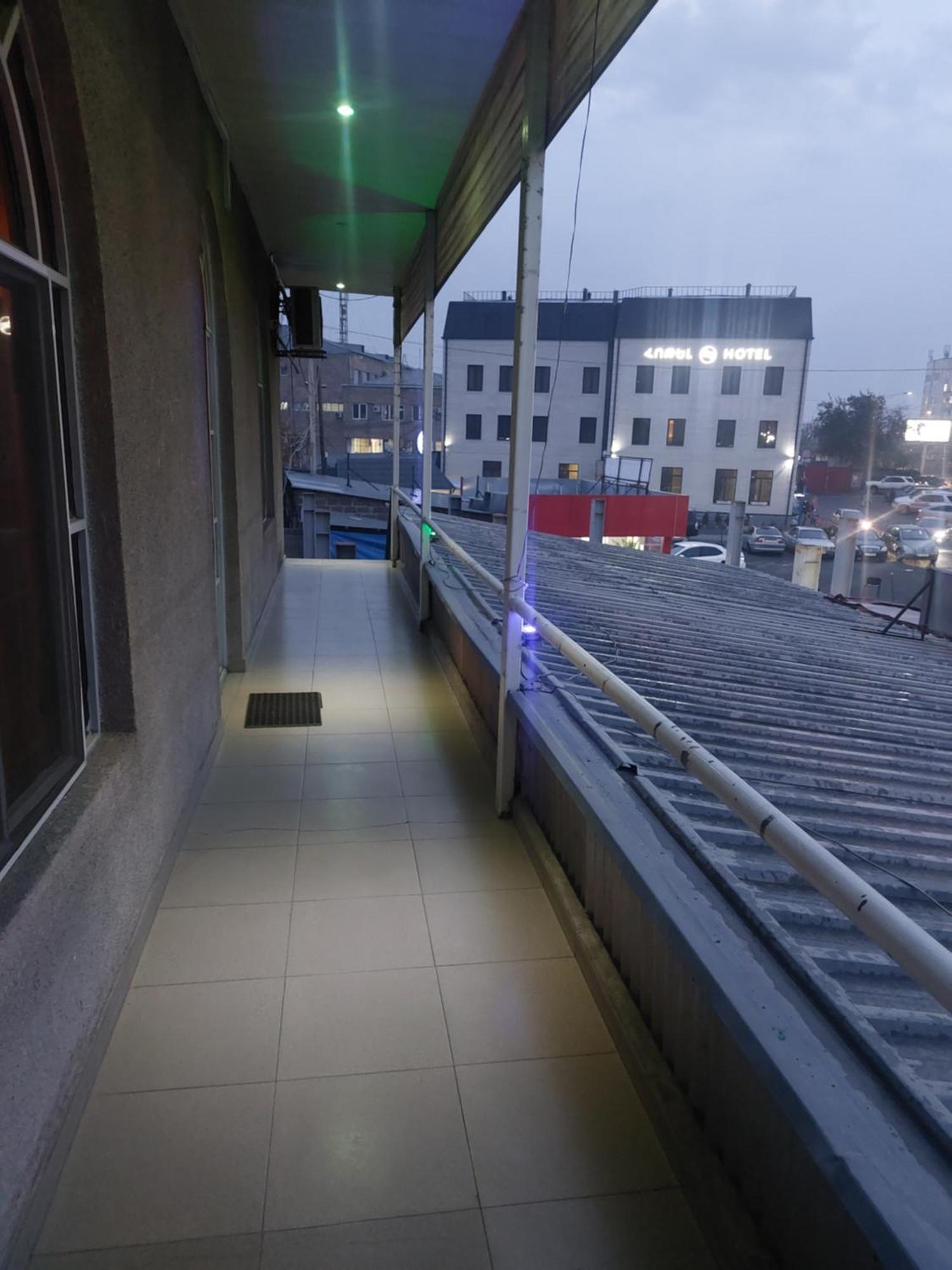 Rp Hotel- Hostel เยเรวาน ภายนอก รูปภาพ